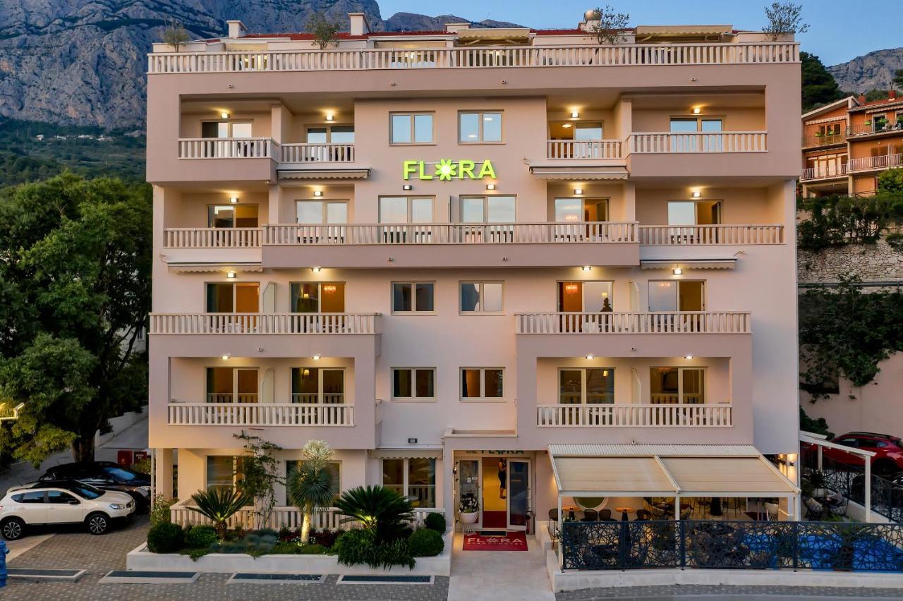 Aparthotel Flora 图彻皮 外观 照片