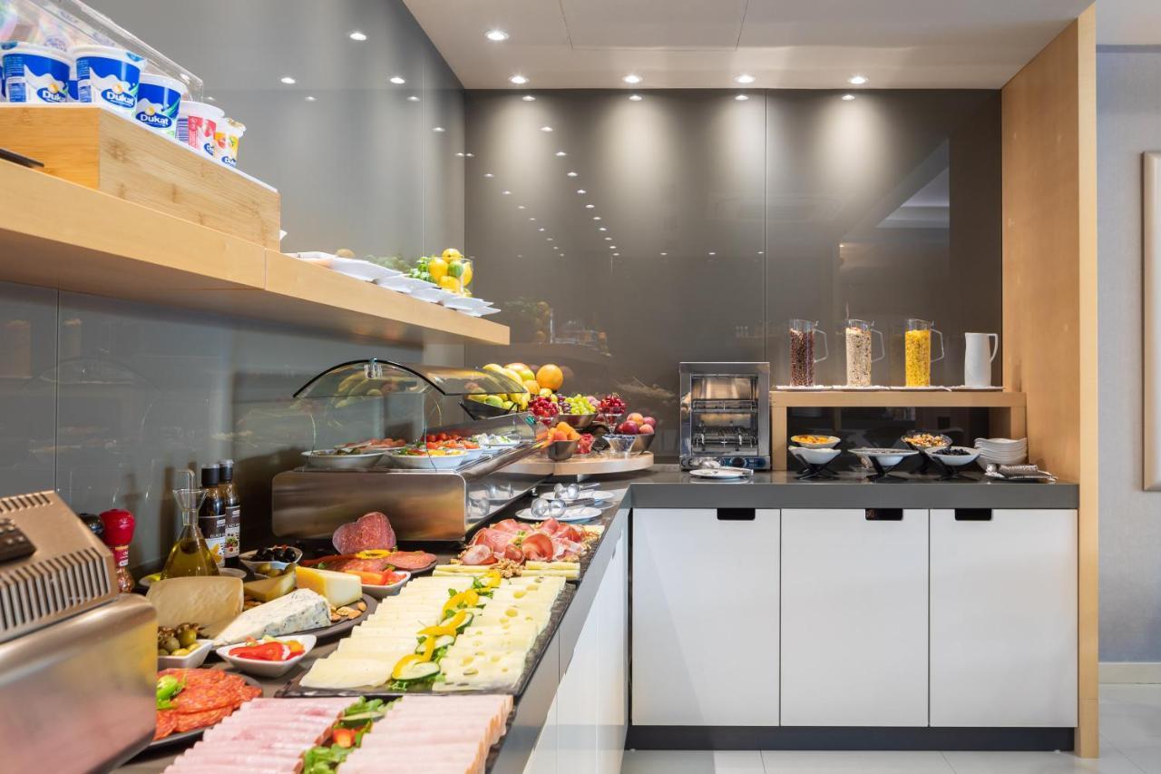 Aparthotel Flora 图彻皮 外观 照片