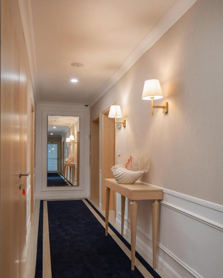 Aparthotel Flora 图彻皮 外观 照片